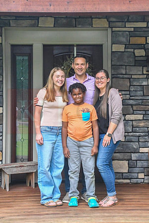 260823_Coblentz Family Photos_38
