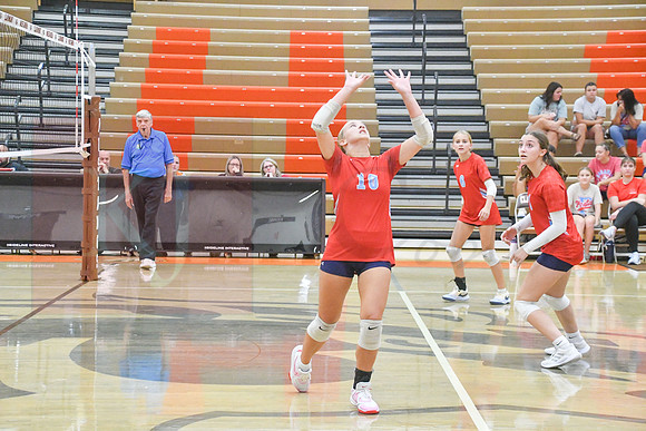 260901_Vball 26-27_270