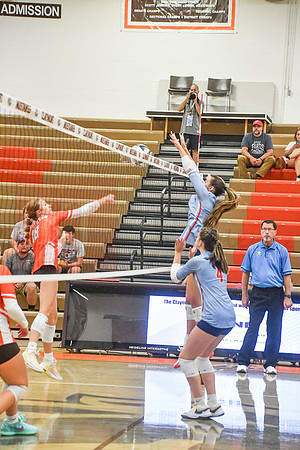 260901_Vball 26-27_173