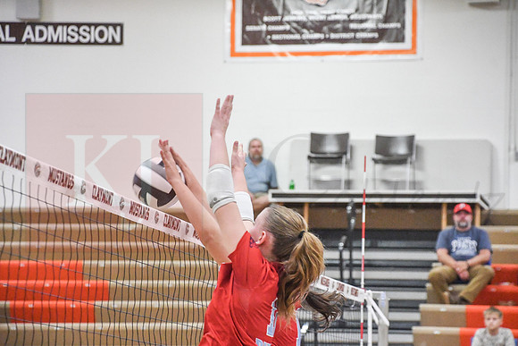260901_Vball 26-27_64