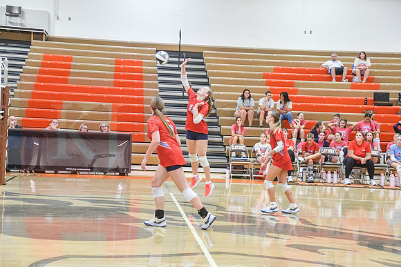 260901_Vball 26-27_276
