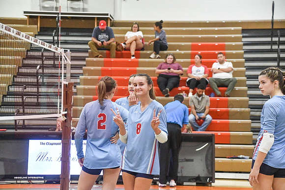 260901_Vball 26-27_233