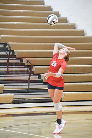 260901_Vball 26-27_256