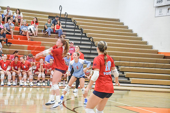 260901_Vball 26-27_205
