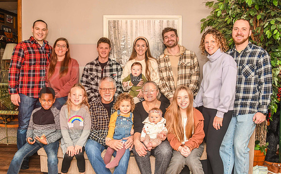 Coblentz Christmas-13-Edit